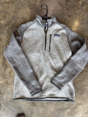 Patagonia Heather Gray Quarter-Zip Pullover with Dark Gray Sleeves
